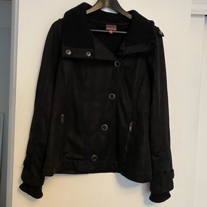 DONATED // ZELLA // jacket